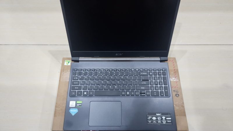 Acer Gaming Aspire 7 i5 10300H 8/512 GTX 1650 FHD